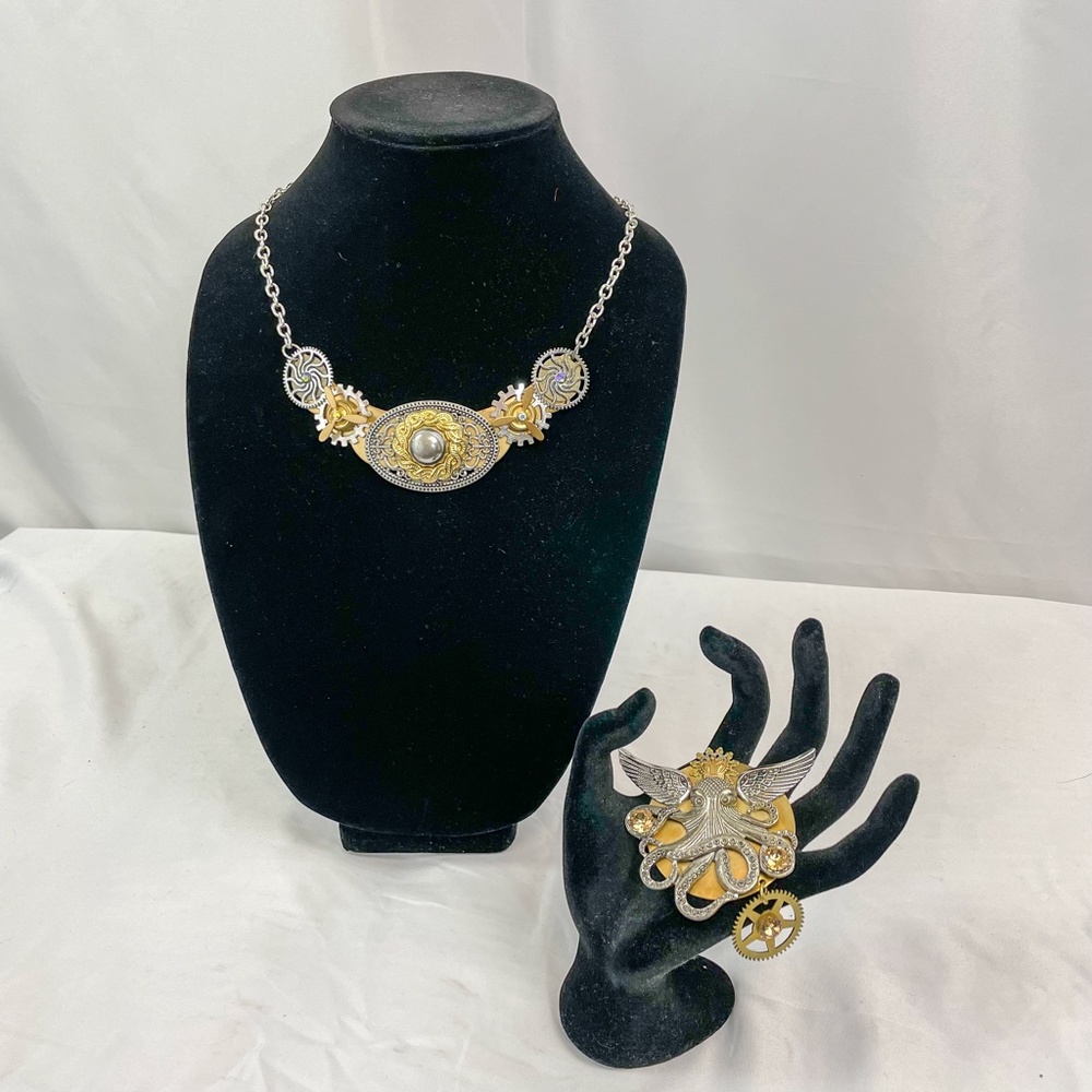 Steampunk Propeller Collar Necklace - Picture 2 of 6